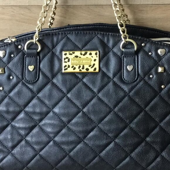 Betsey Johnson Peekaboo Leopard Shoulder Bag Black Quilt Gold Hardware Snap Clos - Picture 3 of 11